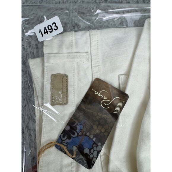 Paige Womens Cream Denim Shorts Size 28 NWT 98% Cotton 2% Spandex Premium Qualit - Picture 12 of 12